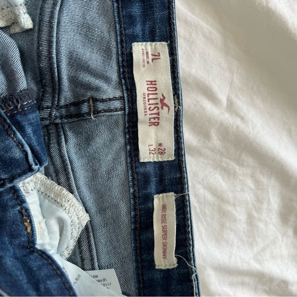 High Rise Skinny Jeans - Picture 3 of 4